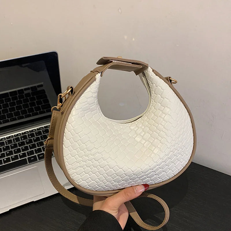 Half Moon Shoulder Bag | Wovetsa