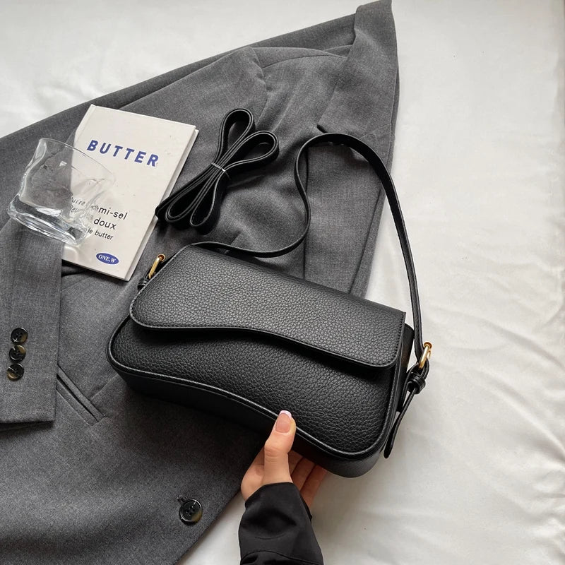 Lychee Pattern Flap Crossbody Bag | Wovetsa