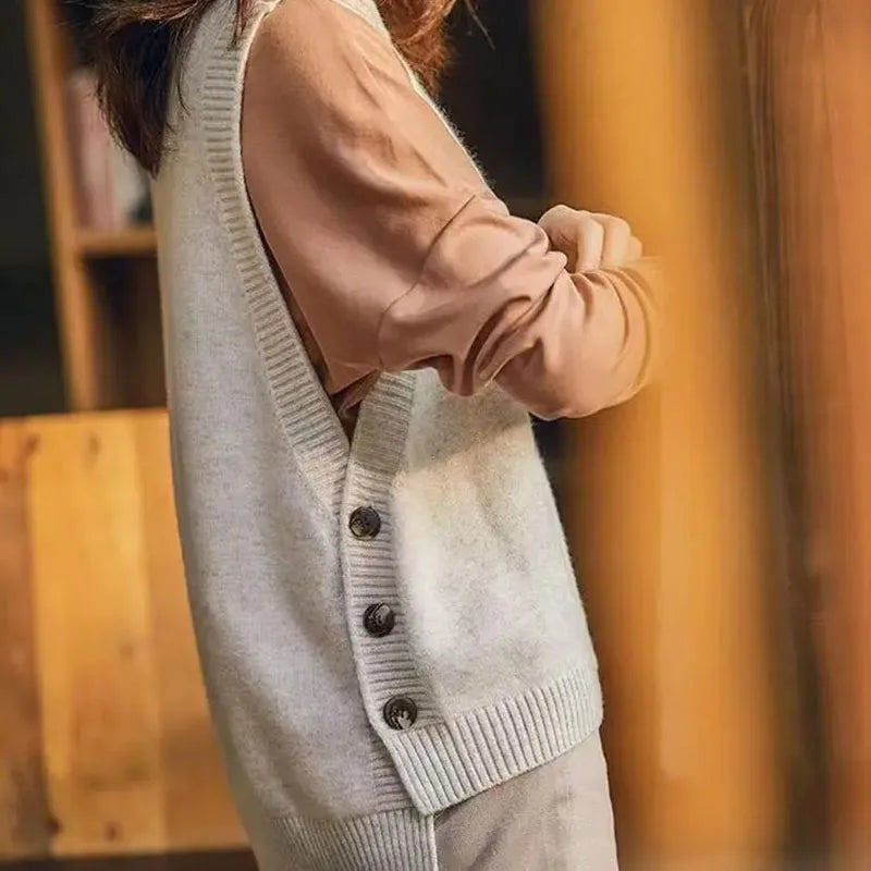 Button-Detail Knit Sweater Vest | Wovetsa