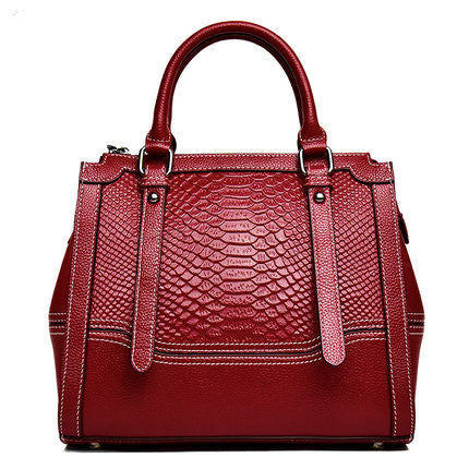 Crocodile Pattern Genuine Leather Crossbody Bag | Wovetsa