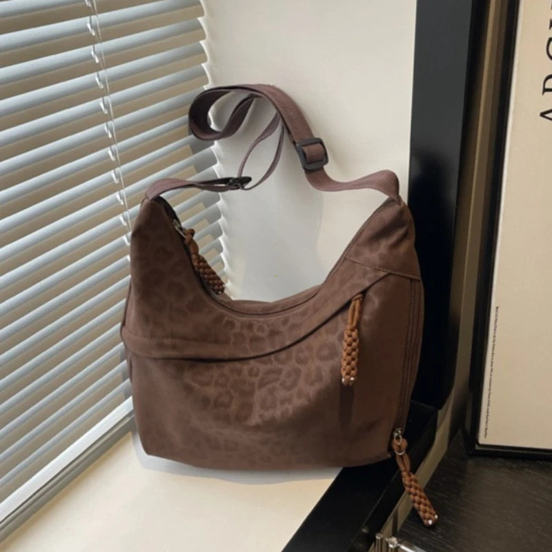 Women Fashion Leopard Print Crossbody Bag Large Capacity Hobo Shoulder Bag for Daily Commuter Multi Pocket Armpit Tote Bag