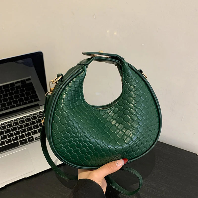 Half Moon Shoulder Bag | Wovetsa