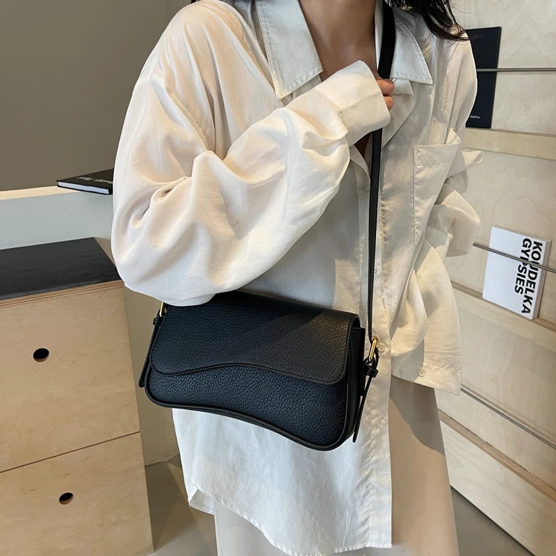 Lychee Pattern Flap Crossbody Bag | Wovetsa