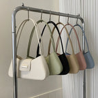 Minimalist Saddle Shoulder Bag | Wovetsa