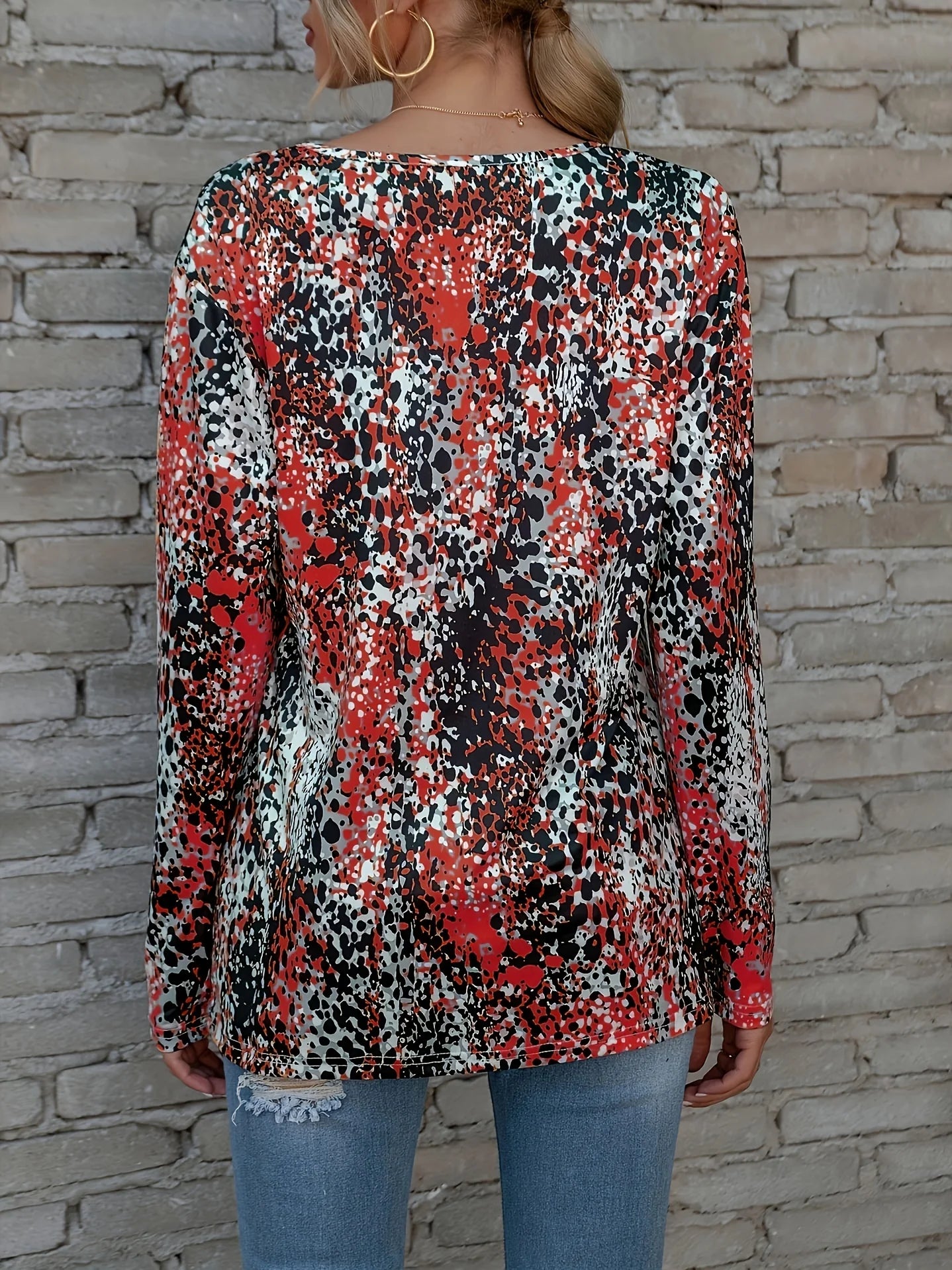 Plus Size Leopard Print V-Neck Long Sleeve Top | Wovetsa