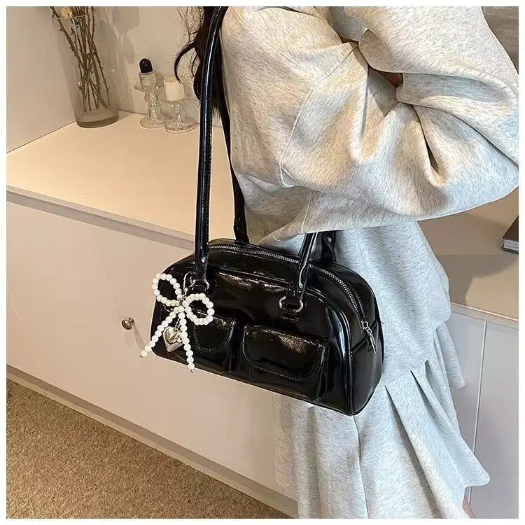 Bow Pillow Shoulder Bag | Wovetsa