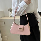 Minimalist Saddle Shoulder Bag | Wovetsa