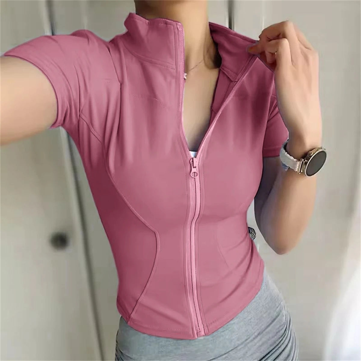 Stand Collar Full-Zip Slim Workout Top | Wovetsa