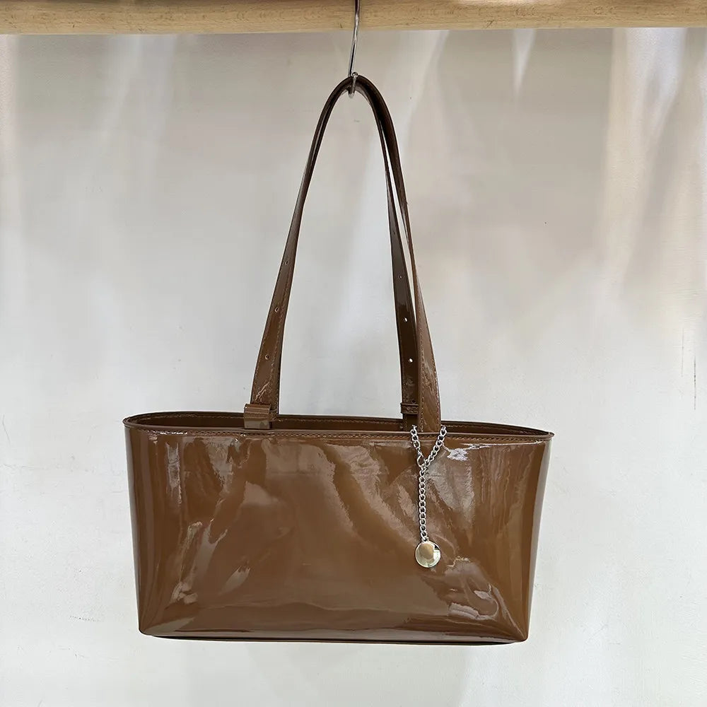 Patent Leather Shoulder Bag | Wovetsa