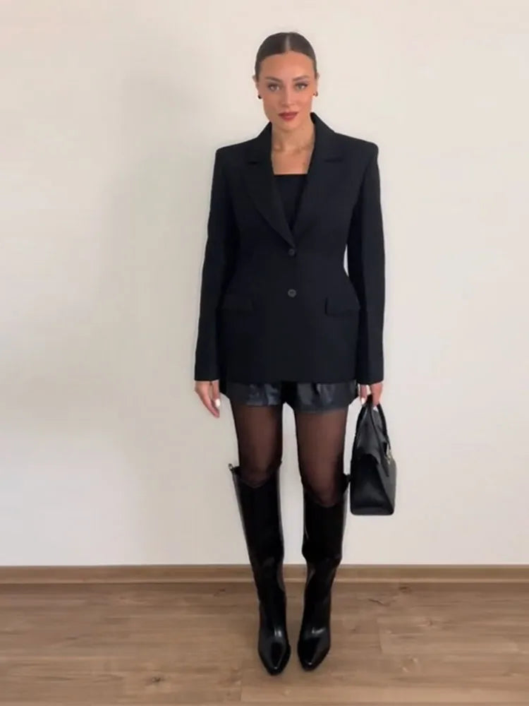 Elegant Women's Black Slim Blazer Fashion Lapel Shoulder Pads Full Sleeve Pockets Female Jacket 2025 New Office Lady Streetwear