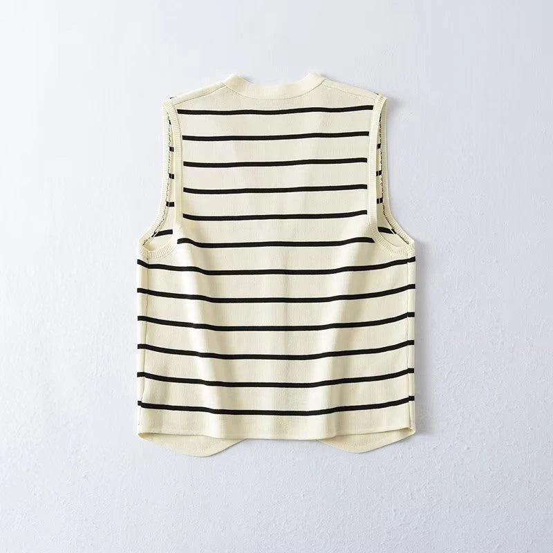 Striped Single-Breasted Sleeveless Crop Top | Wovetsa