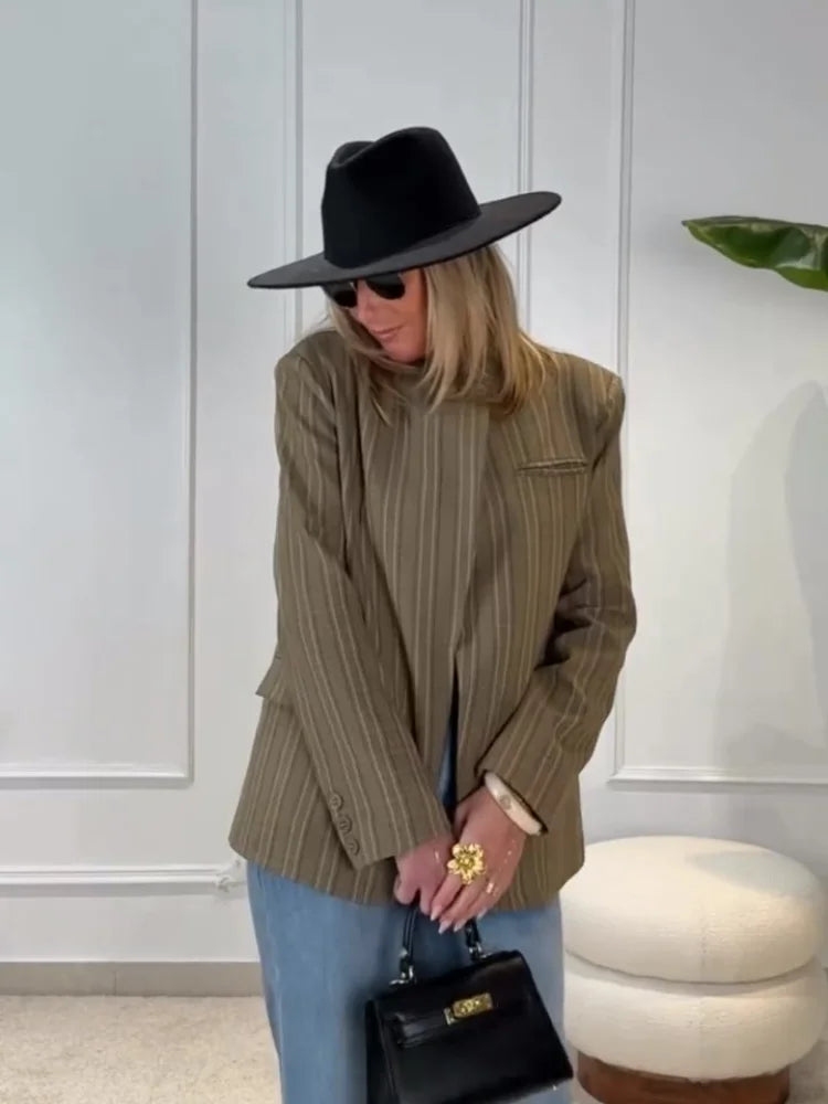 Striped Turtleneck Loose Blazer | Wovetsa