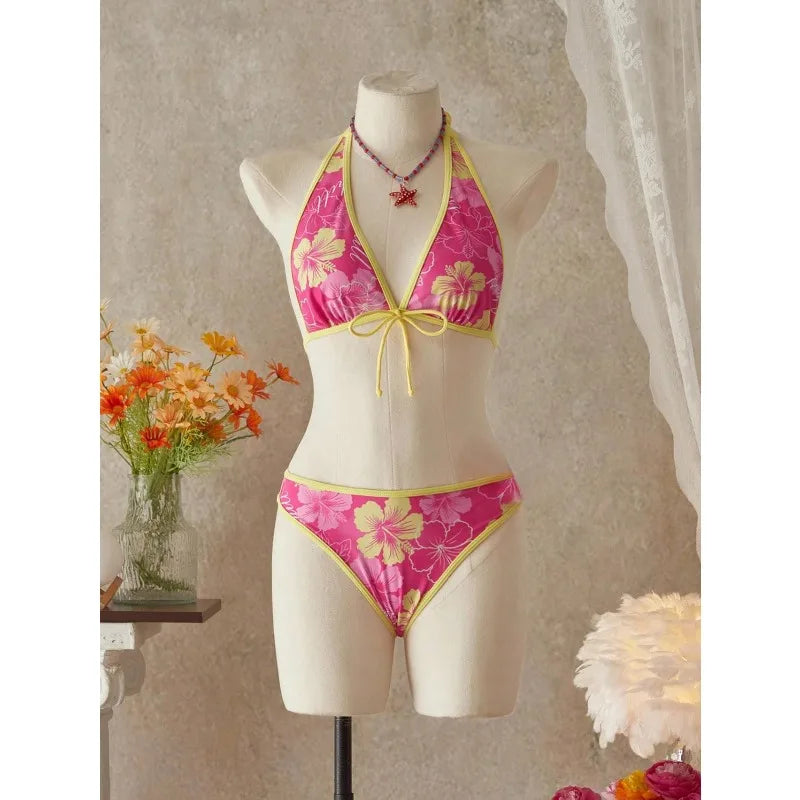 Floral Color Block Triangle Halter 3-Piece Bikini Set | Wovetsa