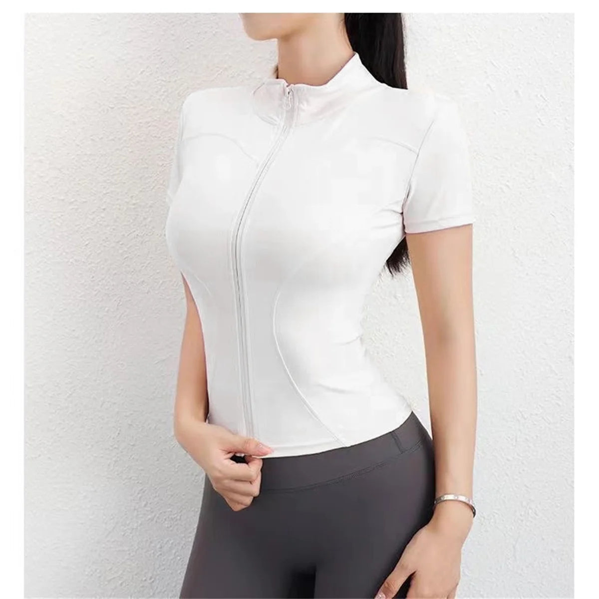 Stand Collar Full-Zip Slim Workout Top | Wovetsa