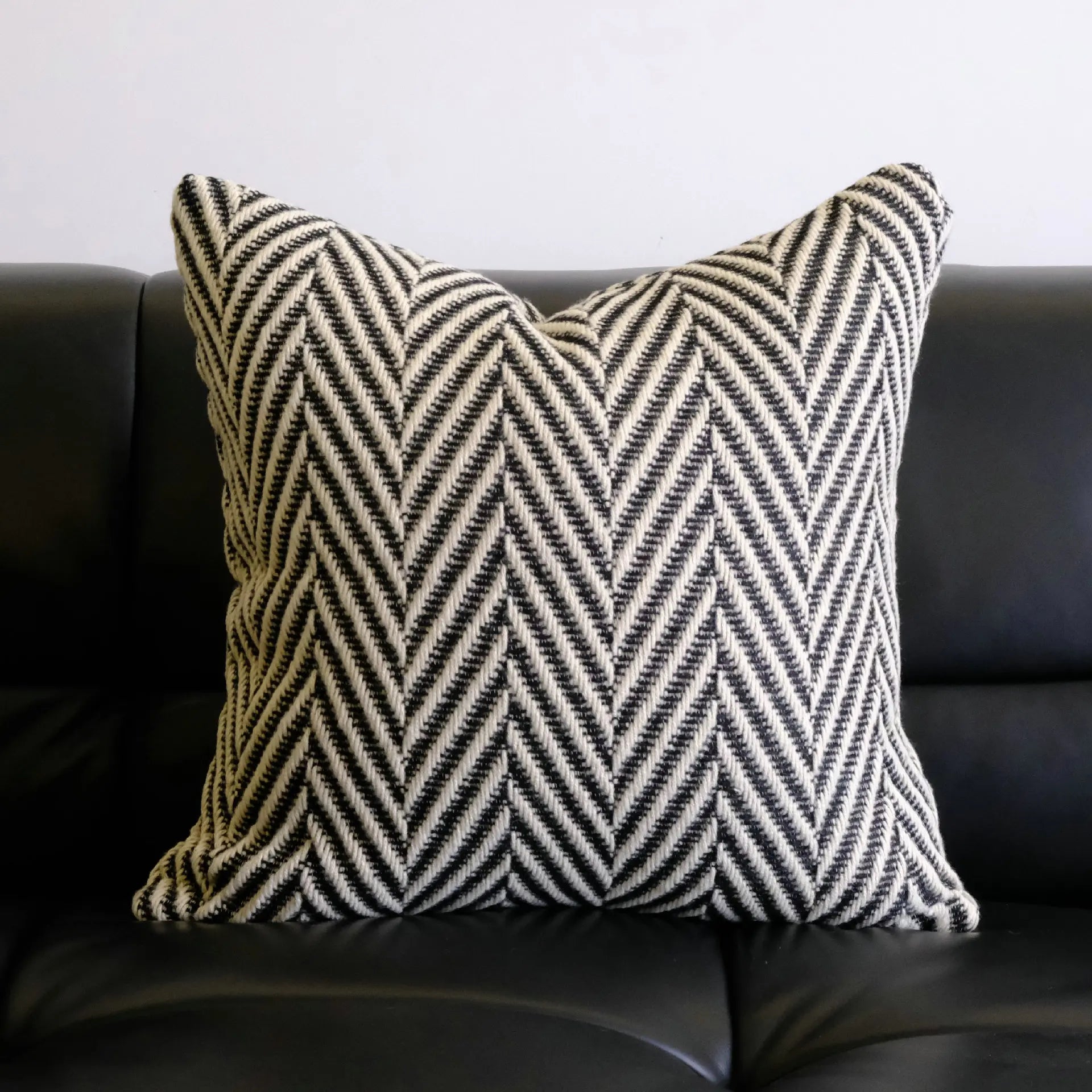 Velvet Patchwork Cushion Cover | Wovetsa