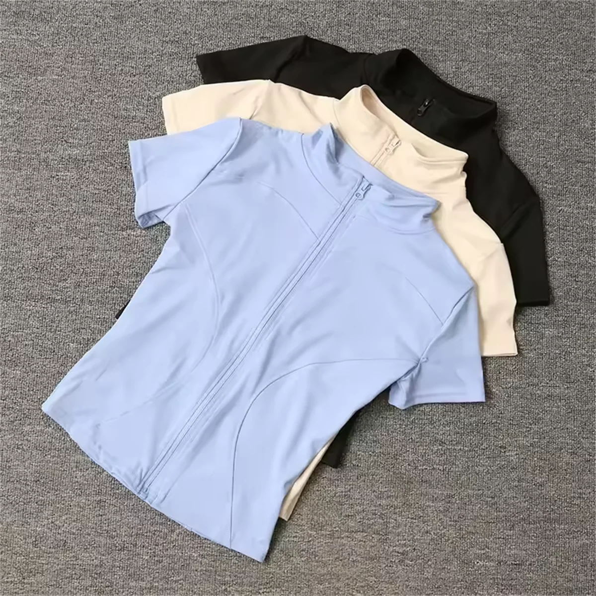 Stand Collar Full-Zip Slim Workout Top | Wovetsa