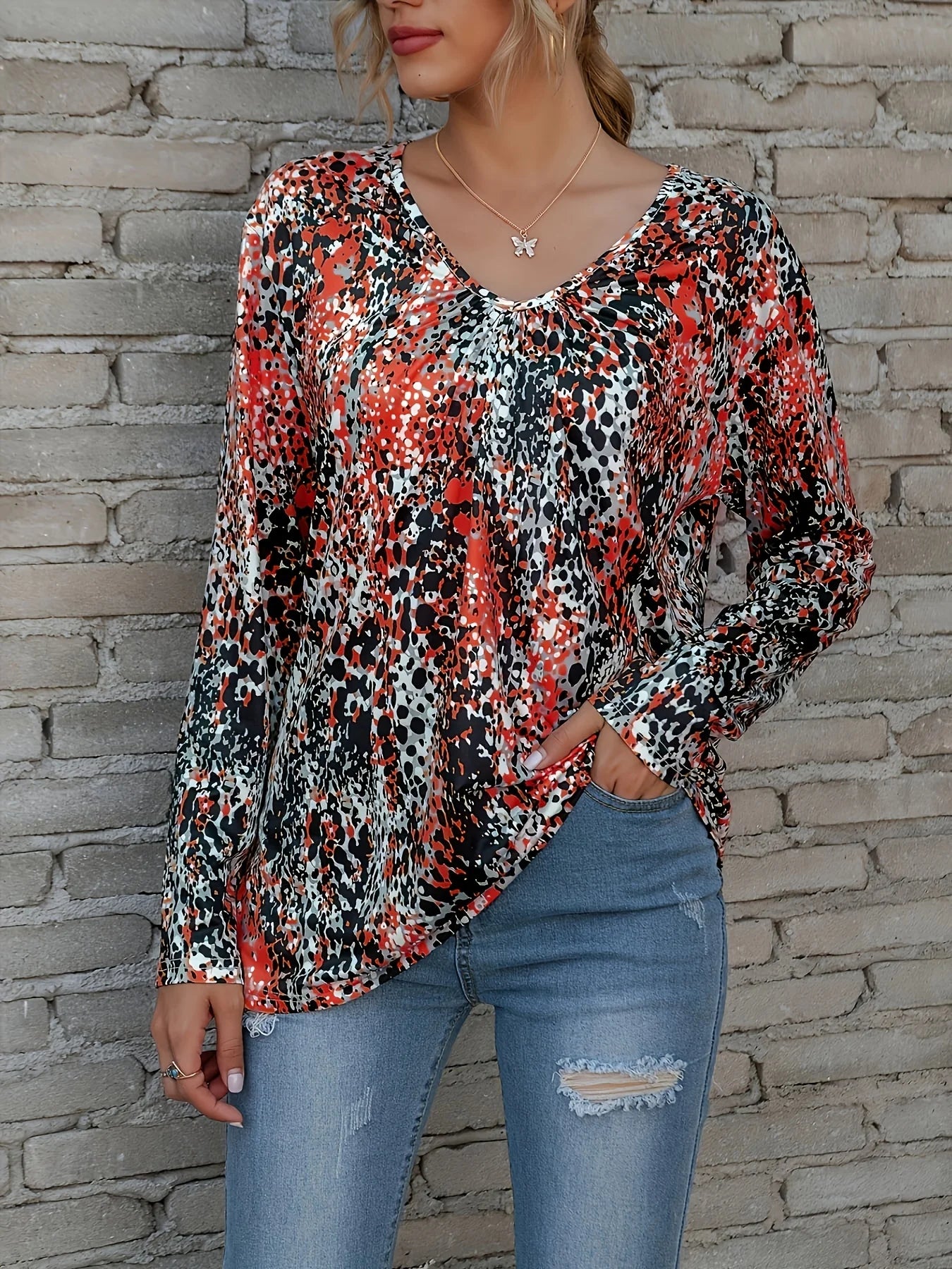 Plus Size Leopard Print V-Neck Long Sleeve Top | Wovetsa