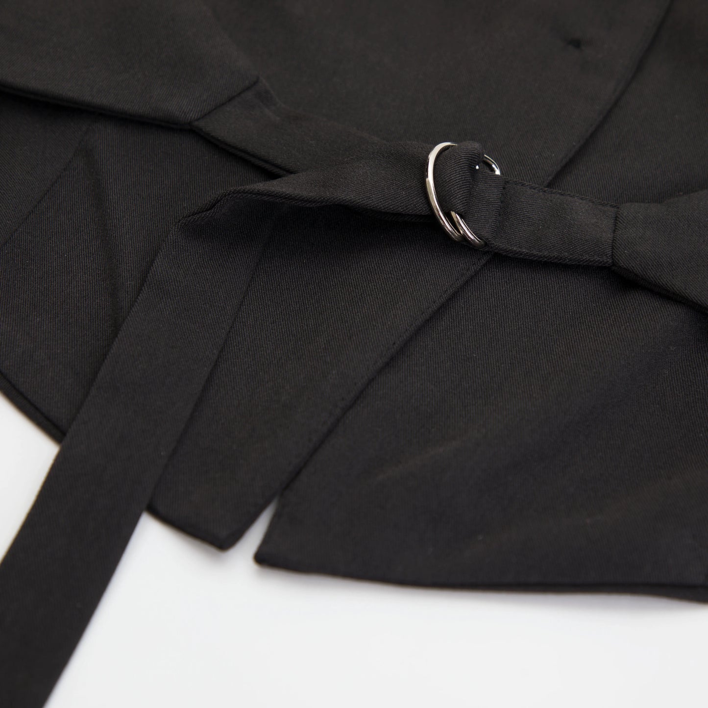Off-Shoulder Cropped Vest | Wovetsa