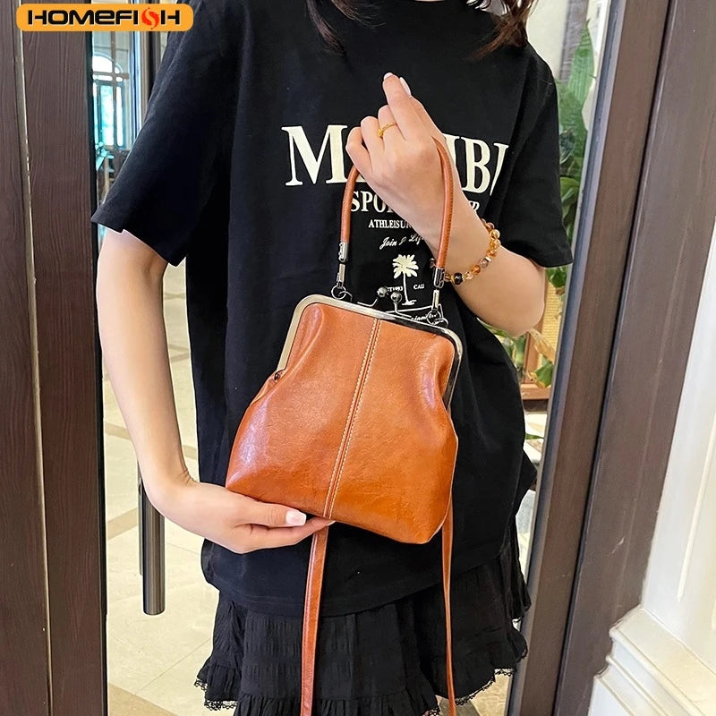 Shell Crossbody Bag | Wovetsa