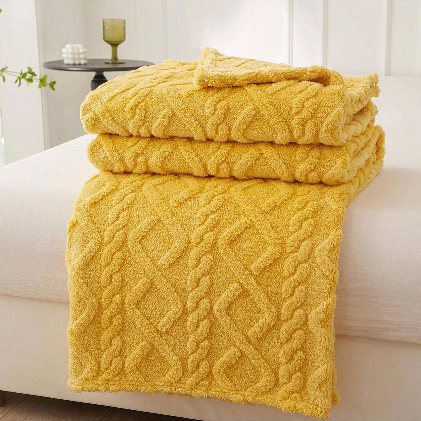 Lightweight Coral Fleece Blanket Sofa Throw & Bed Cover | Wovetsa