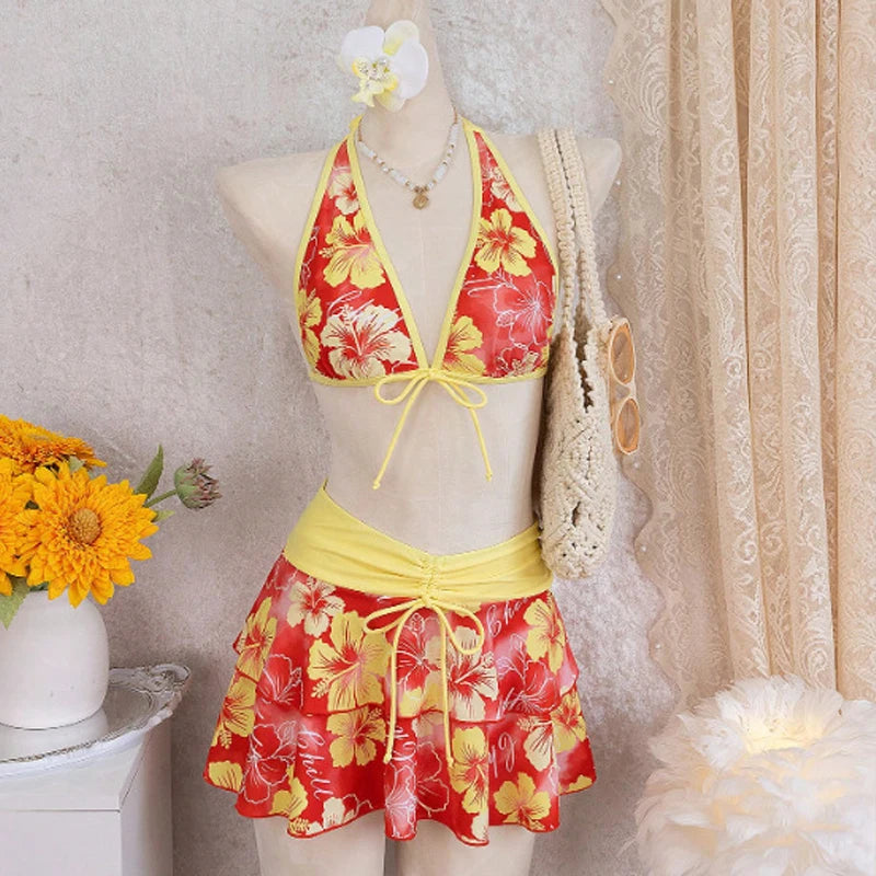 Floral Color Block Triangle Halter 3-Piece Bikini Set | Wovetsa
