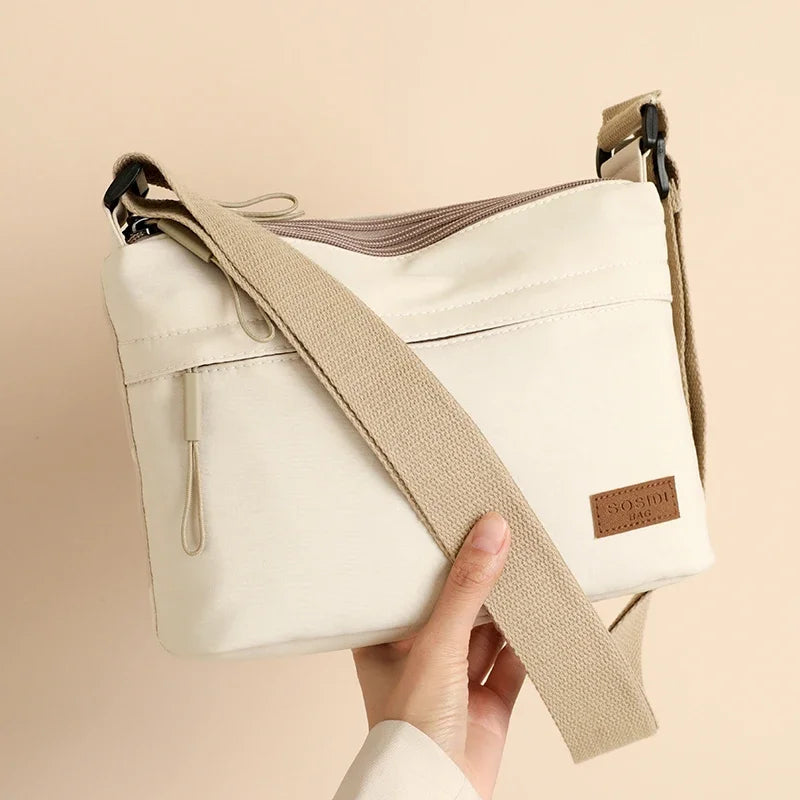 3-Pocket Canvas Shoulder Bag | Wovetsa