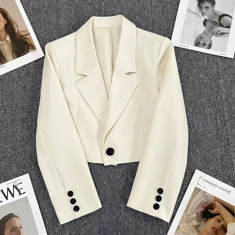 Notched Collar Cropped Blazer | Wovetsa