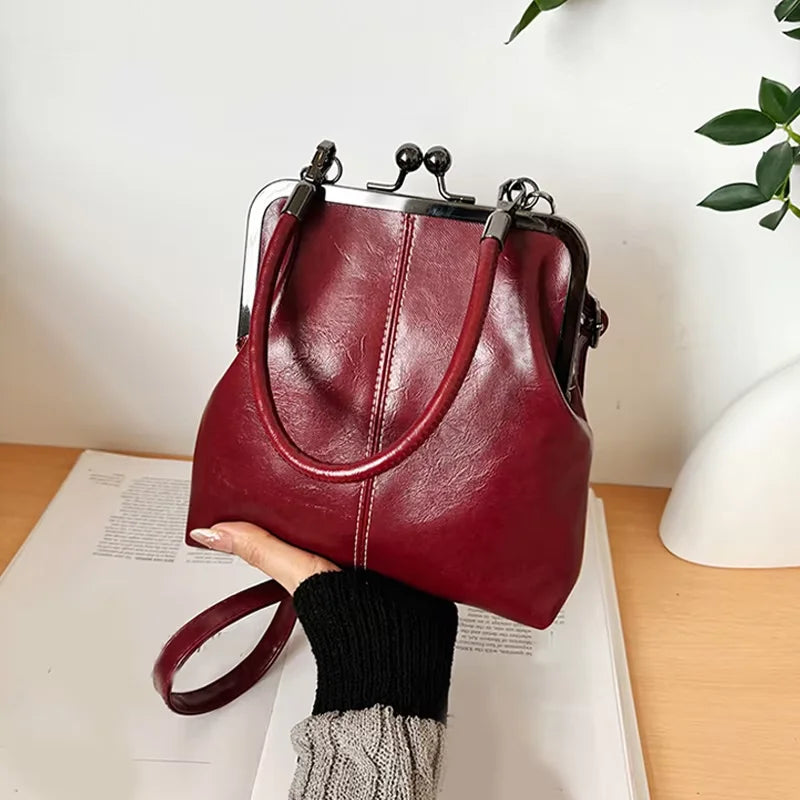 Shell Crossbody Bag | Wovetsa