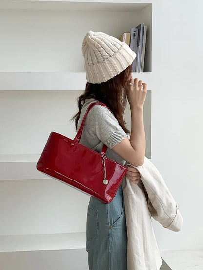 Patent Leather Shoulder Bag | Wovetsa