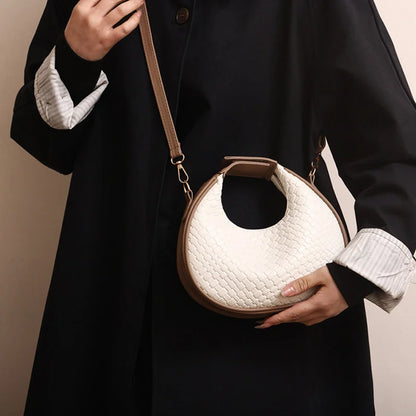 Half Moon Shoulder Bag | Wovetsa