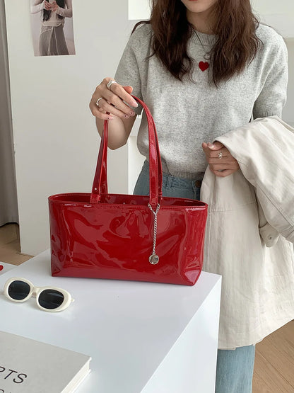Patent Leather Shoulder Bag | Wovetsa