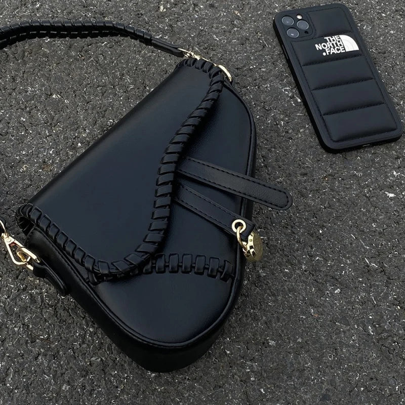 Woven Saddle Underarm Crossbody Bag | Wovetsa