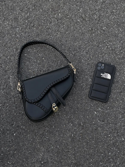 Woven Saddle Underarm Crossbody Bag | Wovetsa