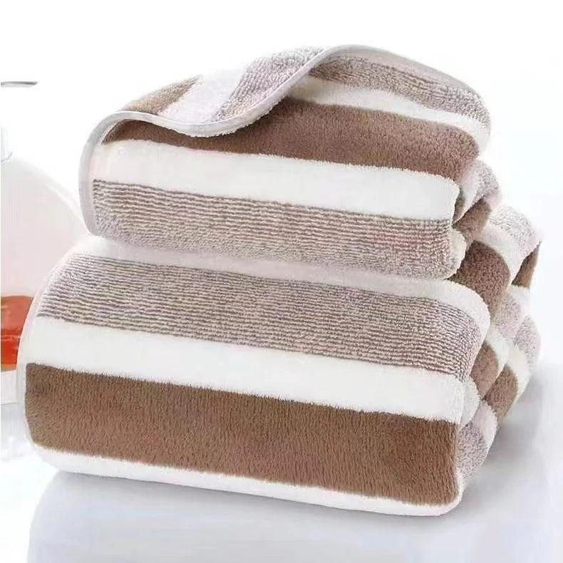 Thickened Coral Fleece Bath Towel Soft & Absorbent | Wovetsa