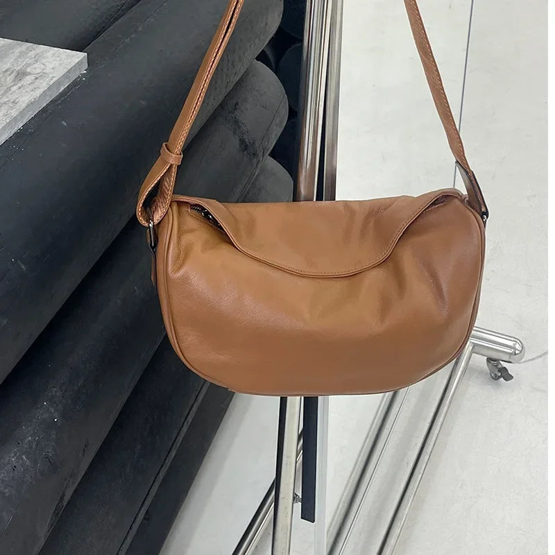 Genuine Leather Saddle Crossbody Bag | Wovetsa