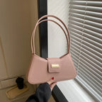 Minimalist Saddle Shoulder Bag | Wovetsa